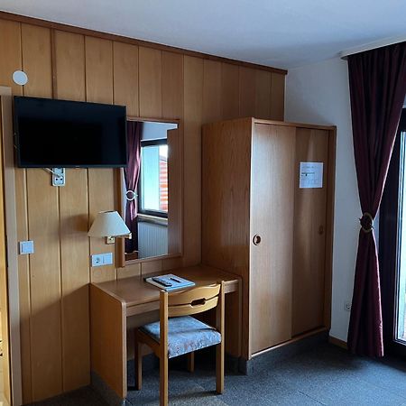 Hotel Wettlaufer Хомберг Экстерьер фото