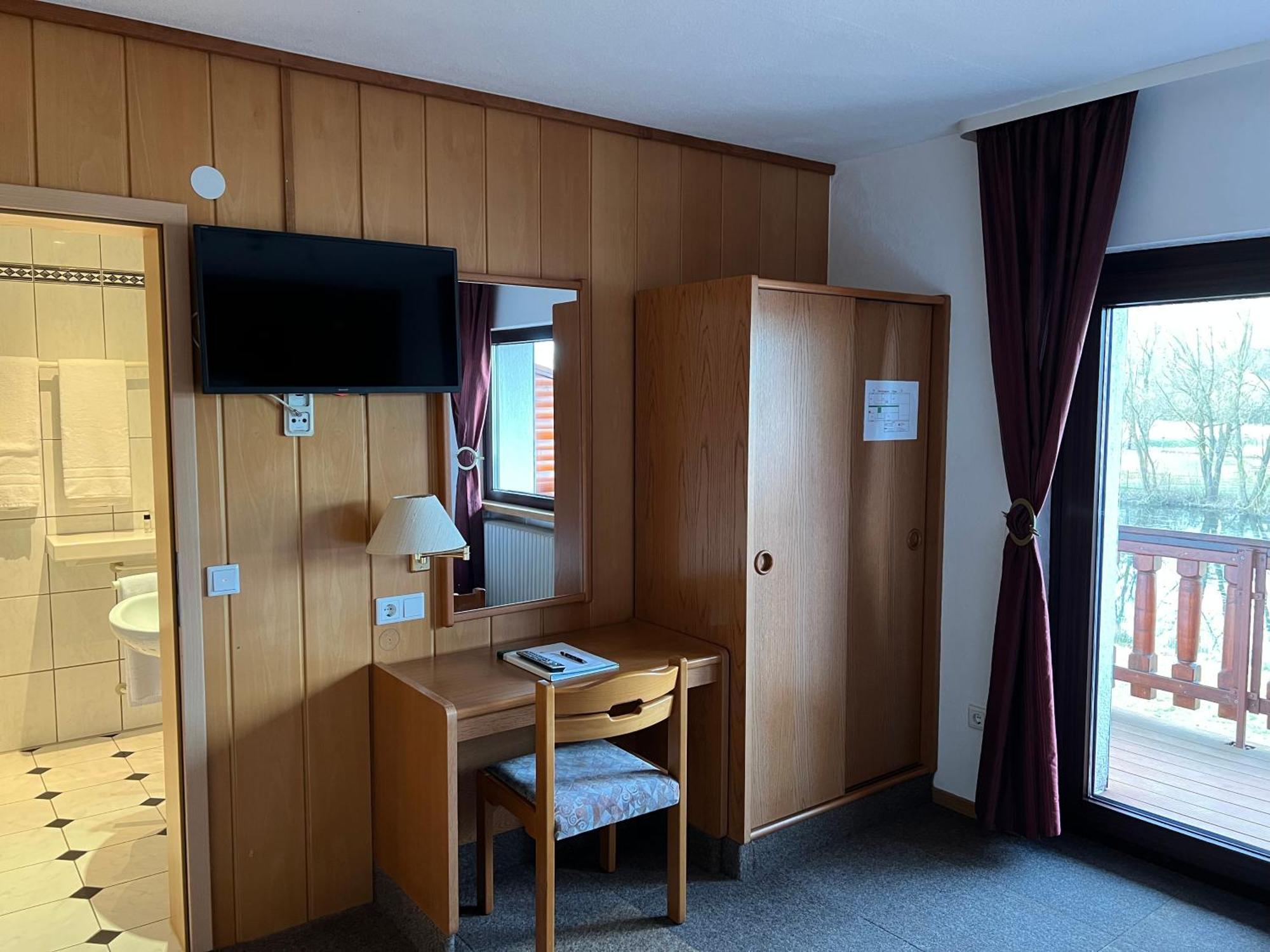 Hotel Wettlaufer Хомберг Экстерьер фото